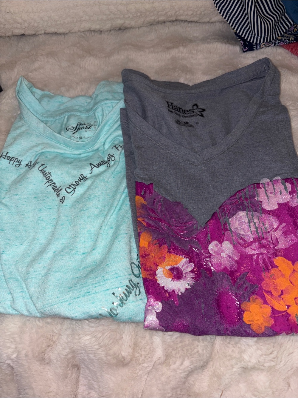 Style & Co. Gray V-Neck Tee with Pink & Orange Floral Heart
